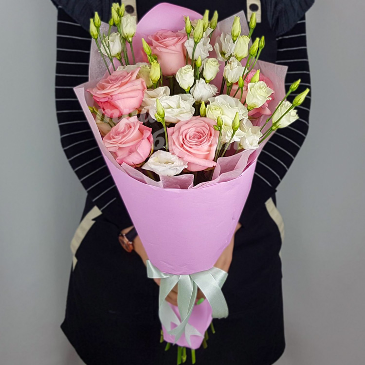 Букет эустома и роза купить пластилин 12 цветов
