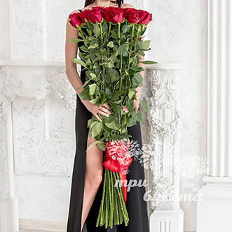 19 высоких роз на 130 см