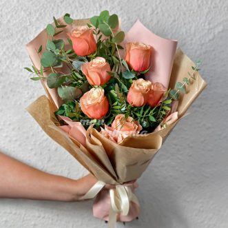 Букет персиковых роз на 14 февраля