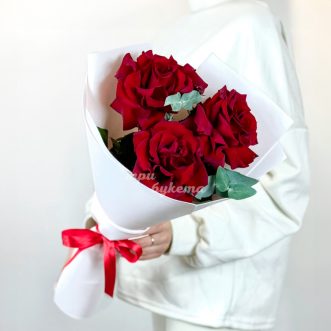 Мини-букет из красных французских роз